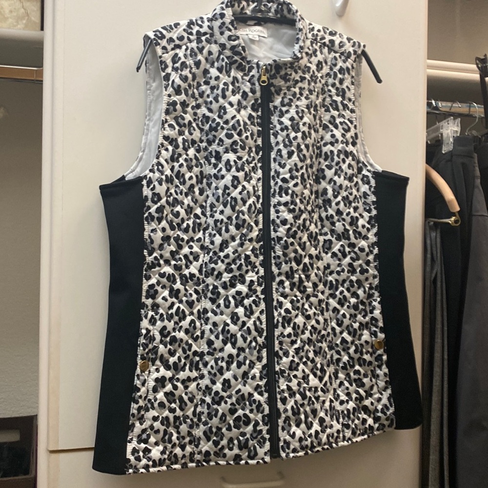 Kim Rogers M Leopard Vest Never Worn